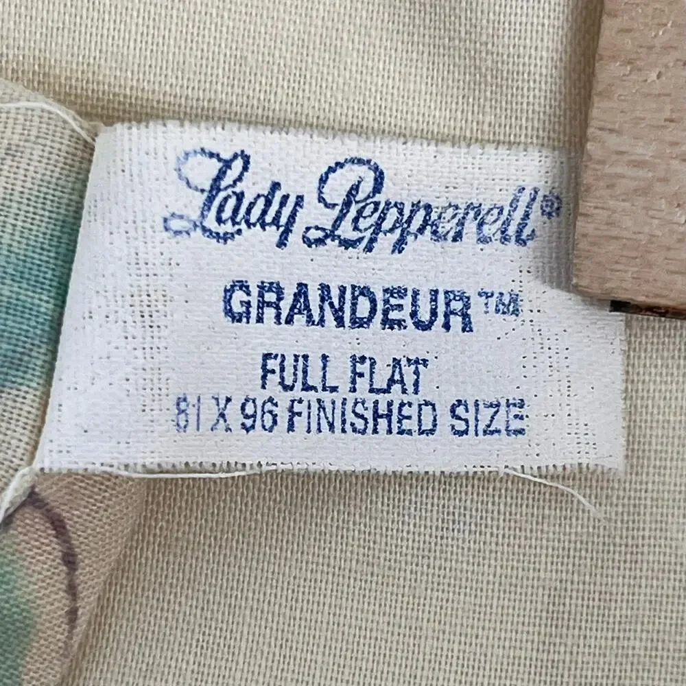 Lady Pepperell 70s cottagecore